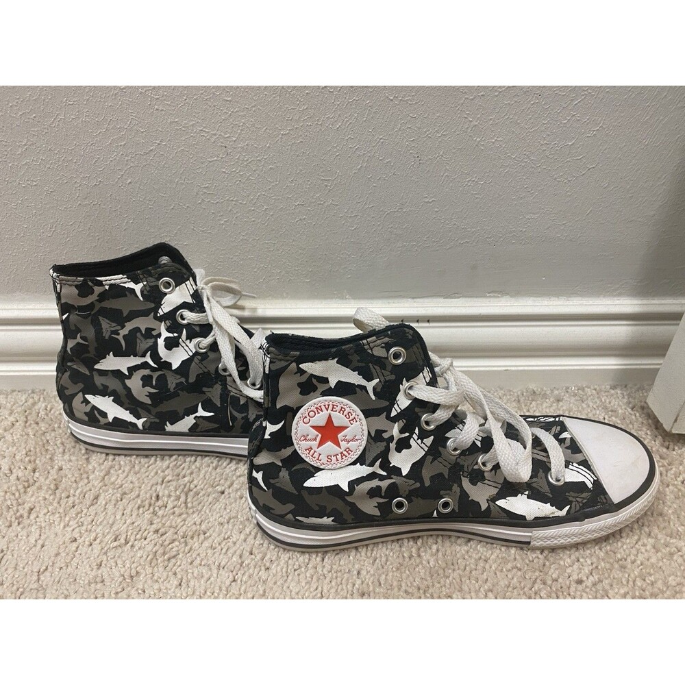 Converse Hi Top Shark Bite Black Red Junior Kids Casual Shoes Youth Size 3